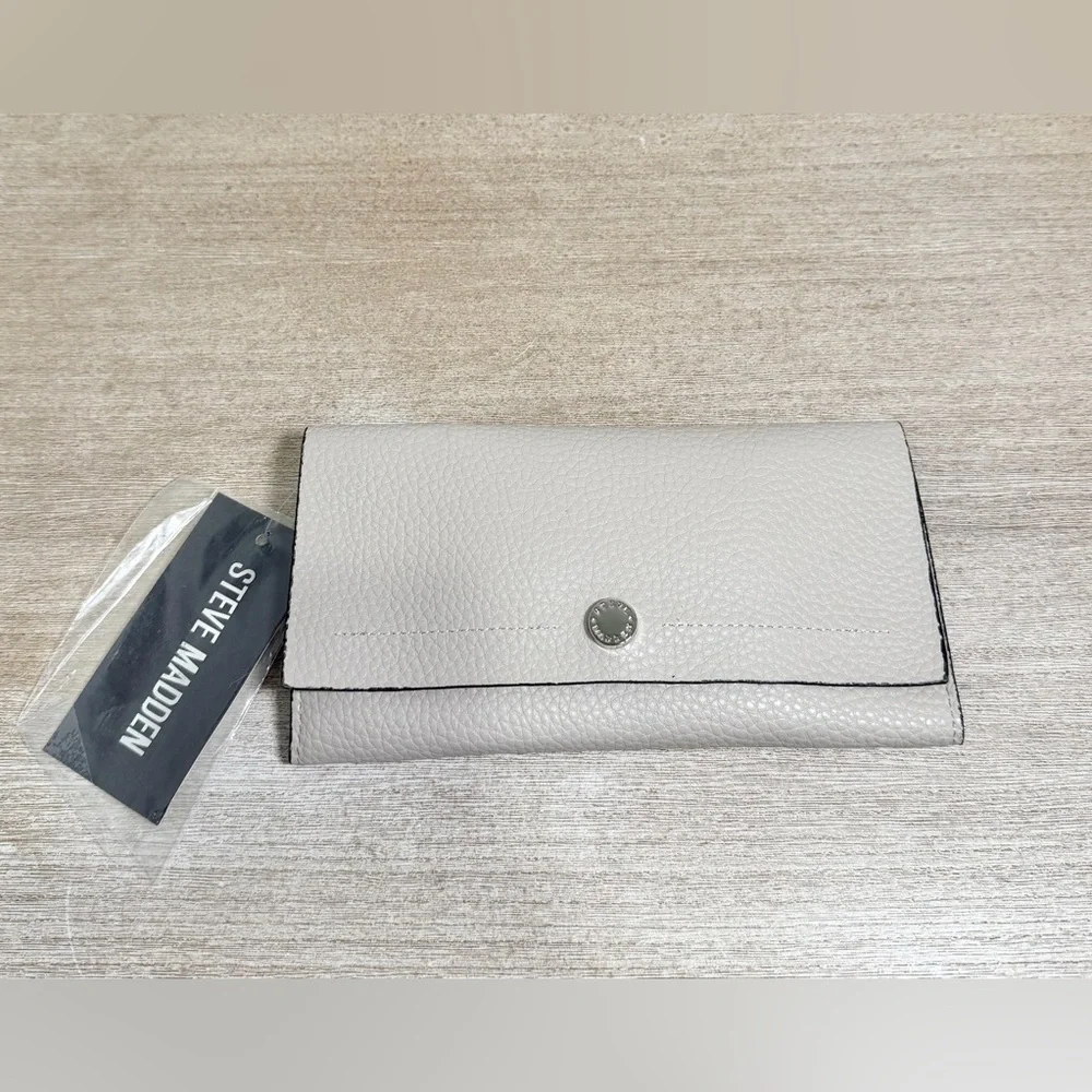 NWT Steve Madden Wallet Brandie Style Cream Grey Pebble Women Brand New